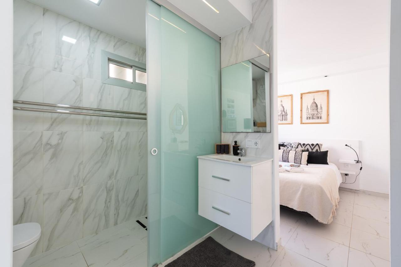 Breeze Sea View Accommodation Las Canteras Лас Палмас де Гран Канария Екстериор снимка